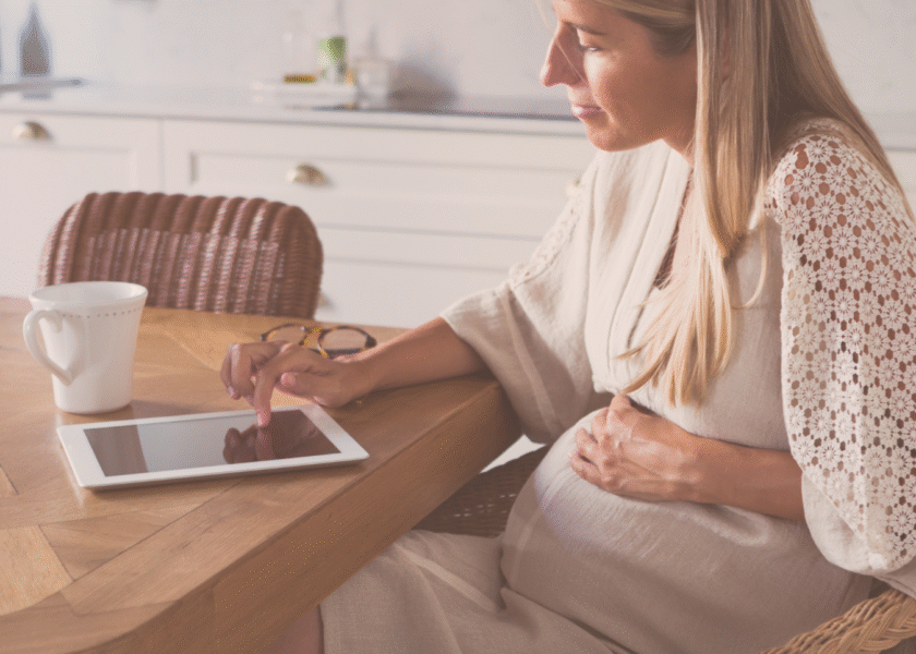 Pregnant woman reading